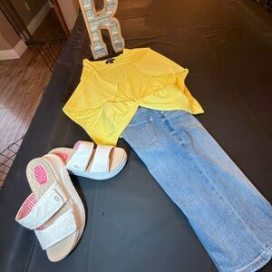 Karen Kane Yellow Top and Blue Jeans with White Sandals